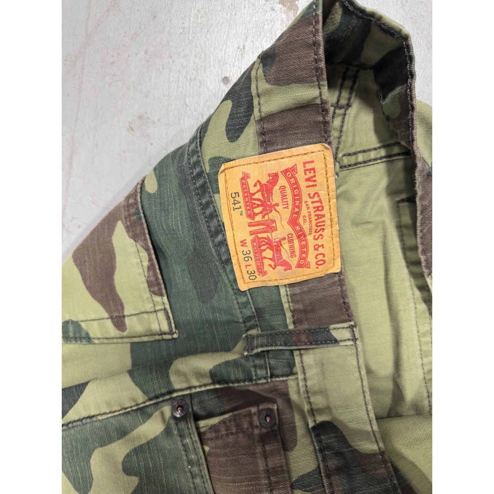 Levis 541 Athletic Taper Camo Pants Mens 36x30 Woodland Camouflage Trousers - Picture 4 of 5